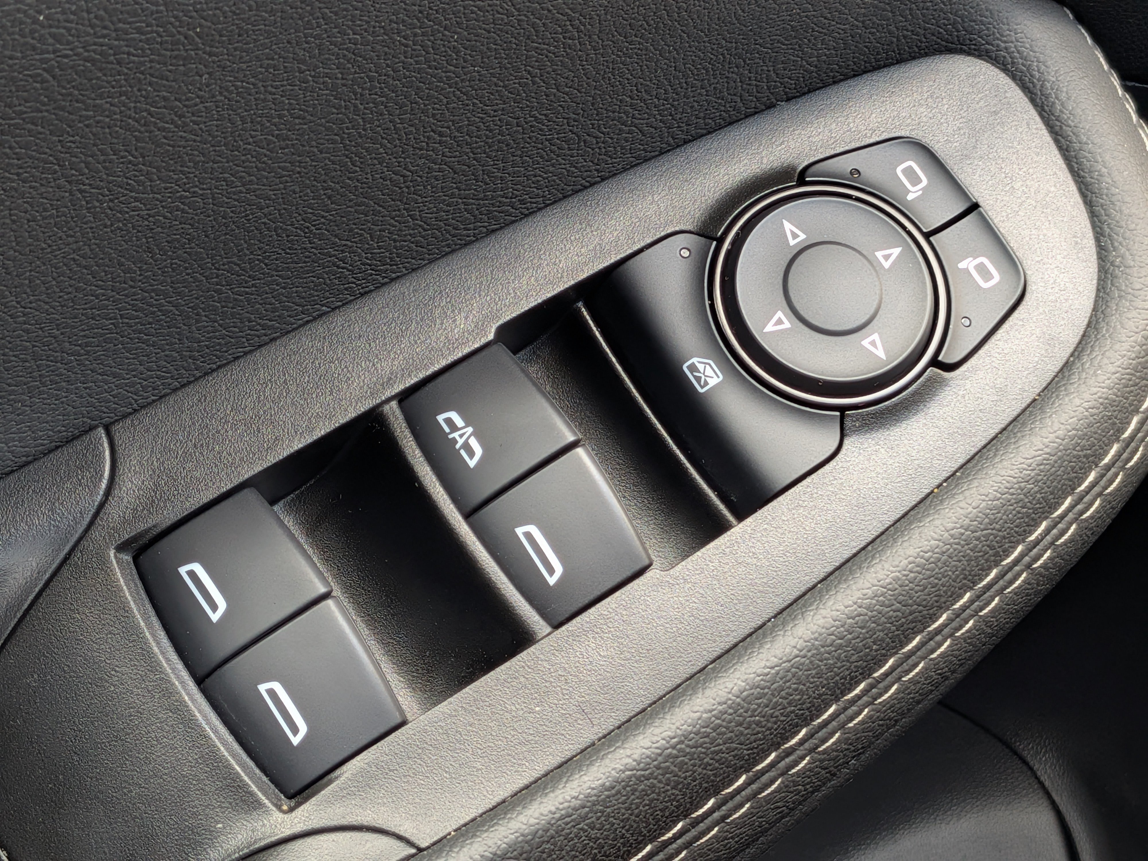 Certified 2021 Buick Encore GX Select FWD image 22