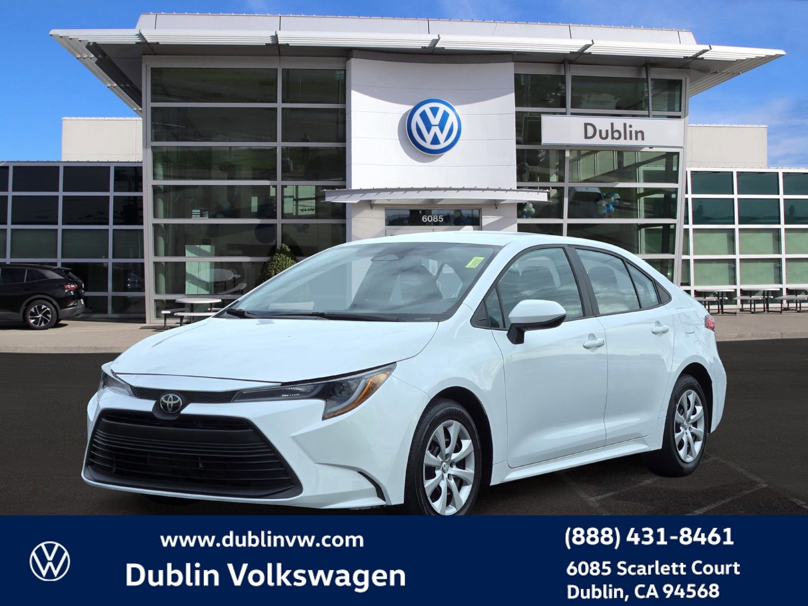 Used 2024 Toyota Corolla LE image 8