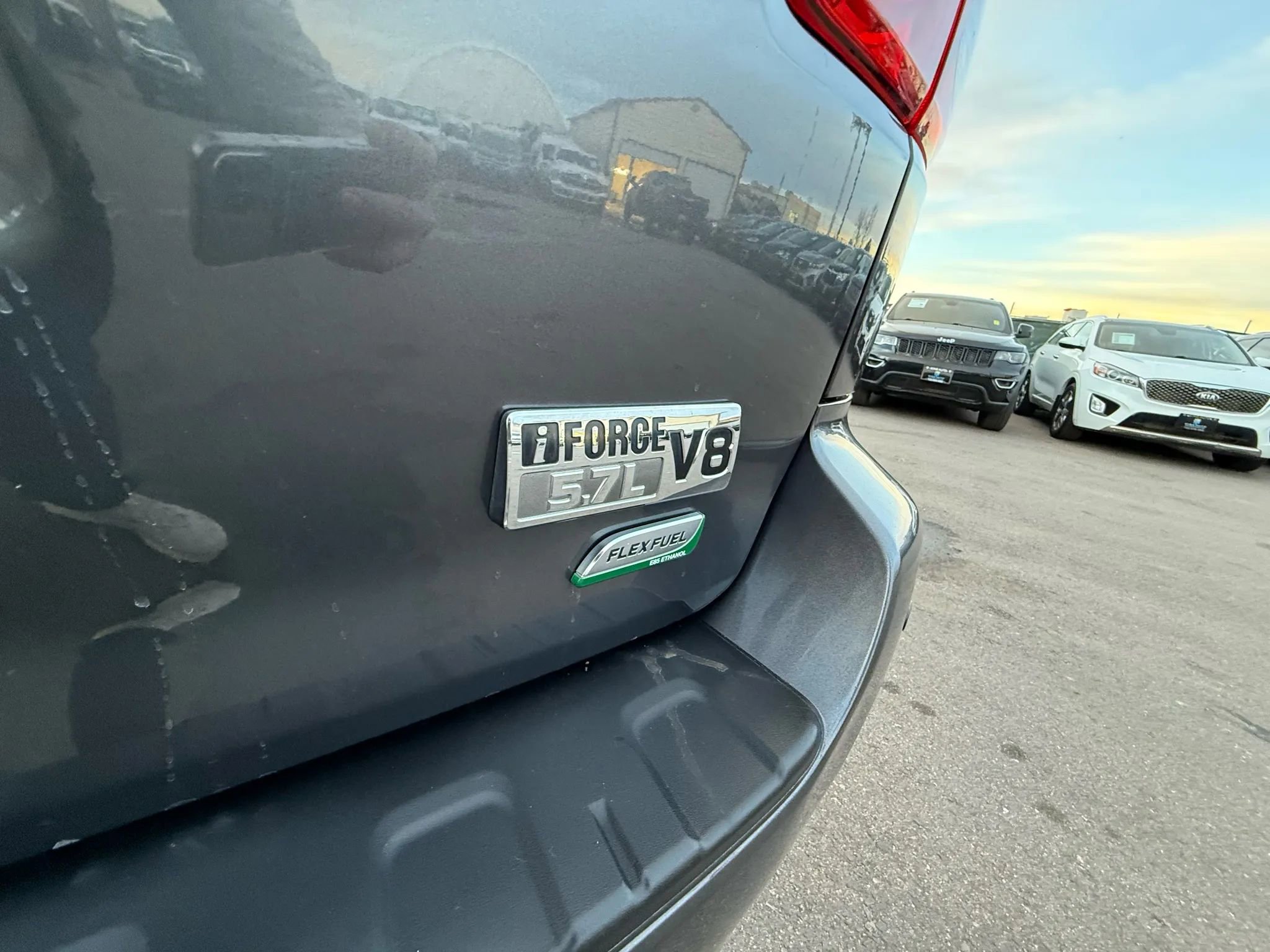 Used 2017 Toyota Sequoia Limited w/ Safety & Convenience Package image 20
