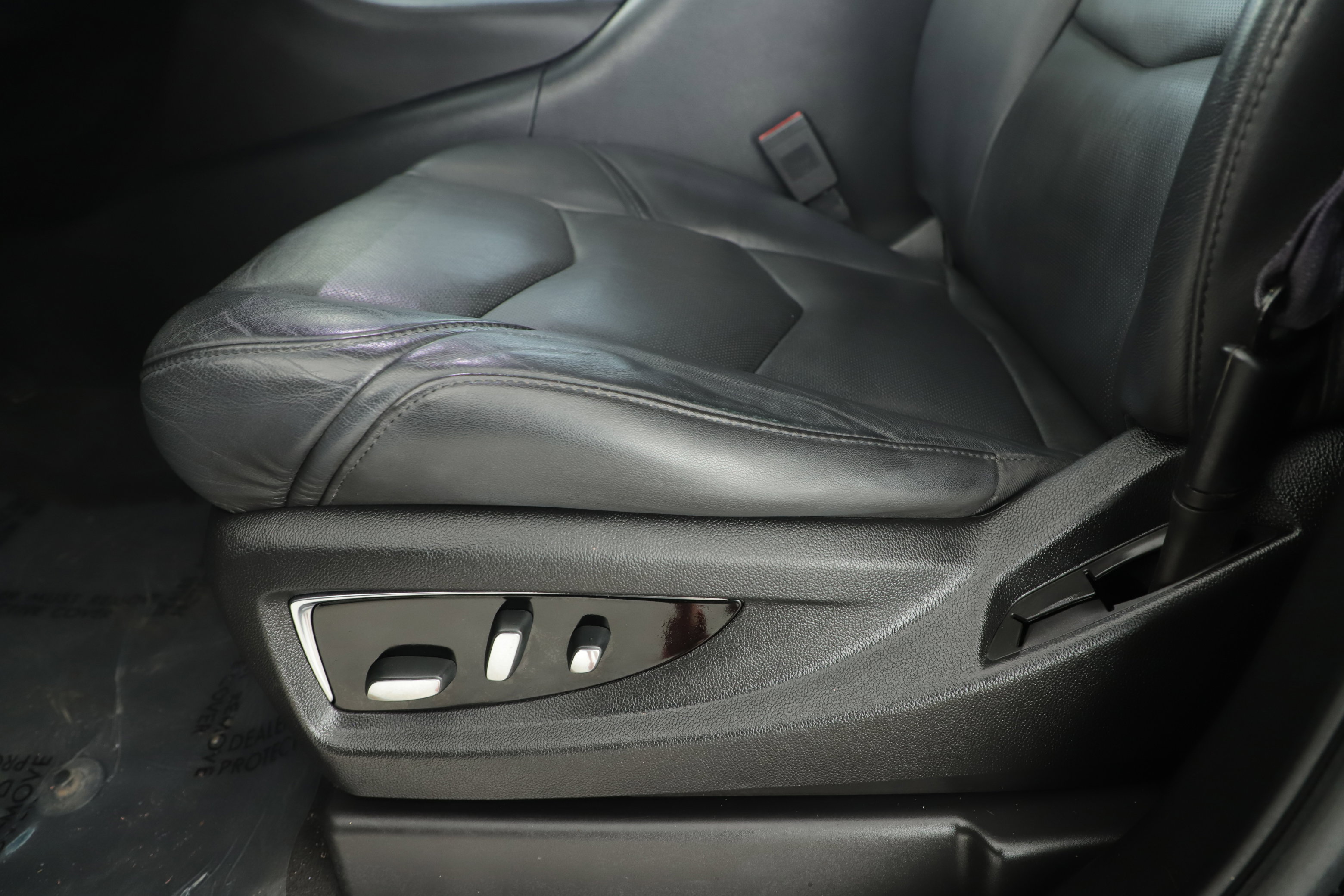 Used 2017 Cadillac Escalade Premium Luxury image 10