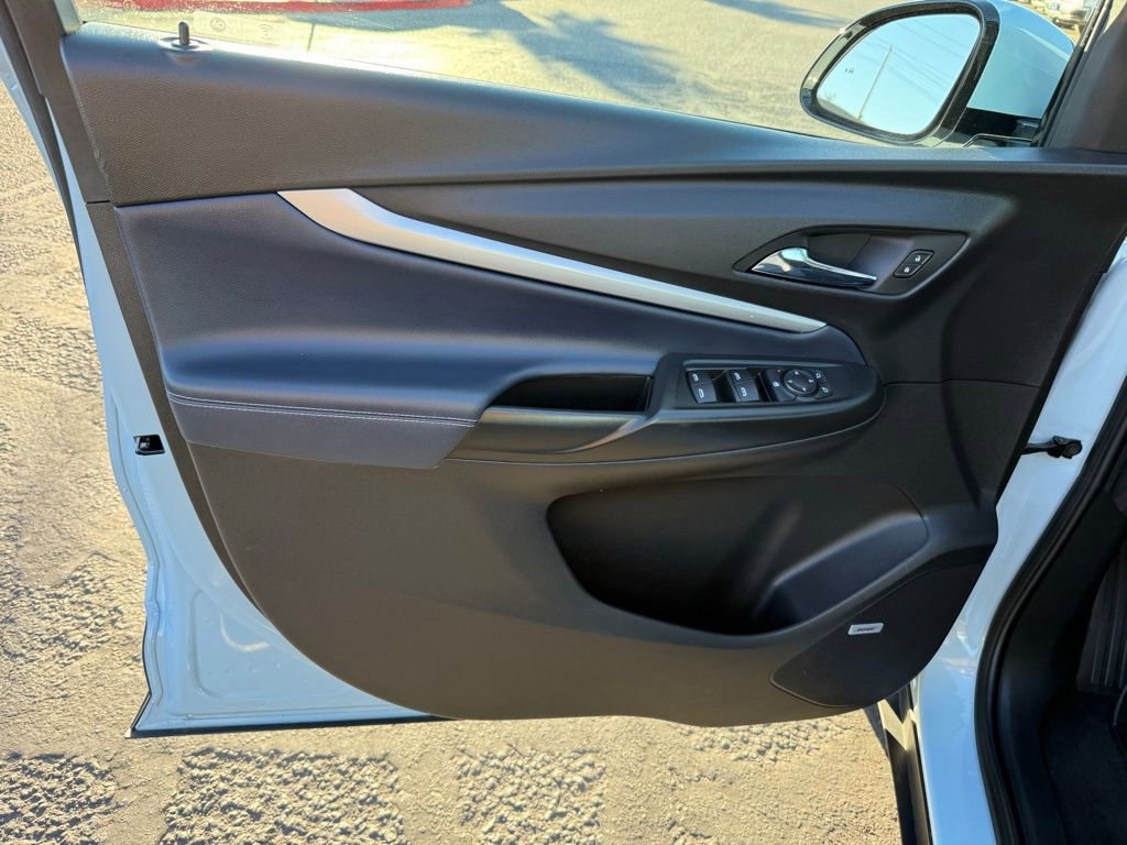 Certified 2022 Chevrolet Bolt EUV Premier w/ Sun & Sound Package image 22
