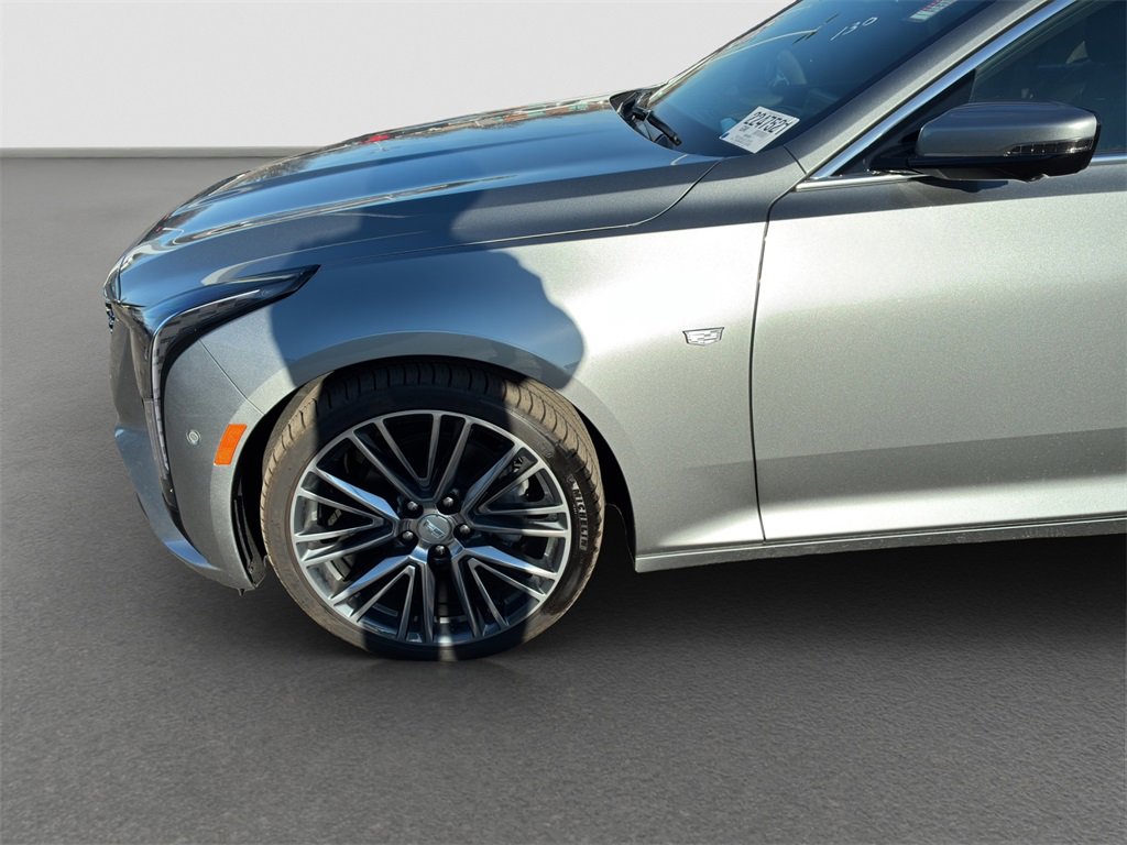 Used 2025 Cadillac CT5 Premium Luxury image 4