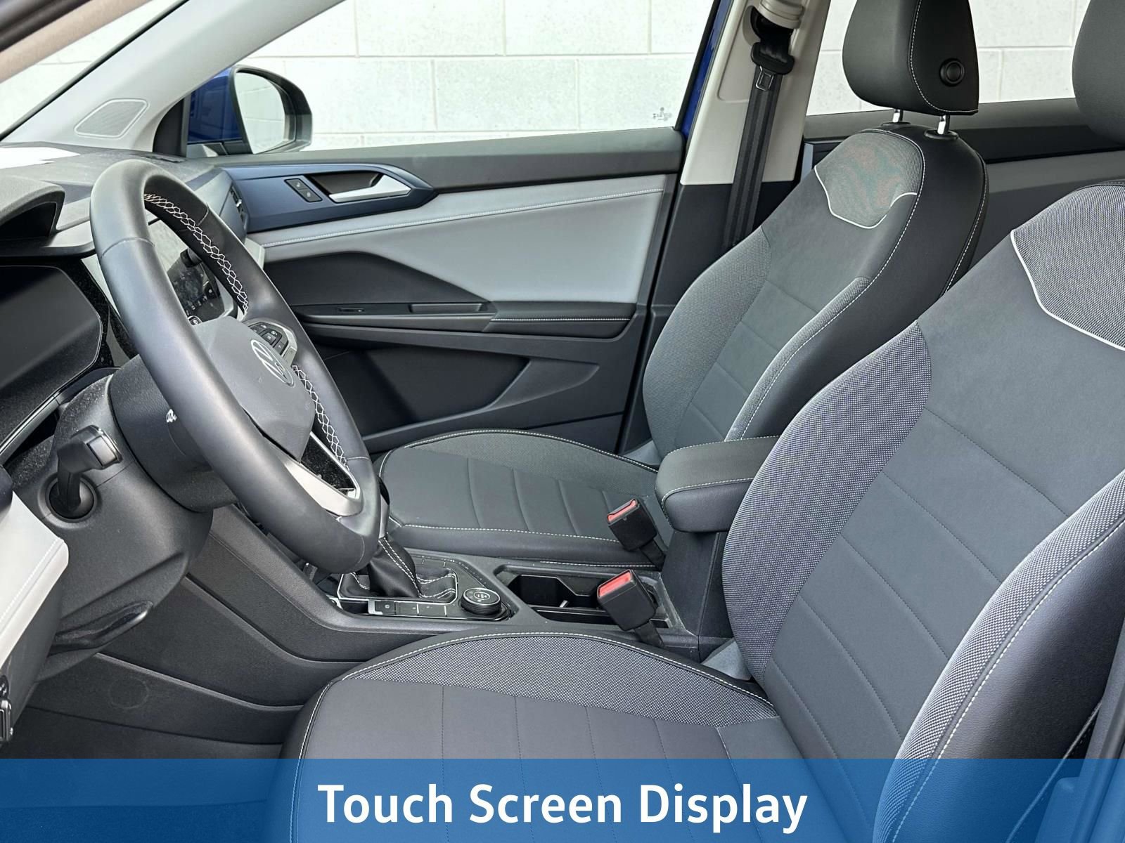 Certified 2024 Volkswagen Taos SE image 10