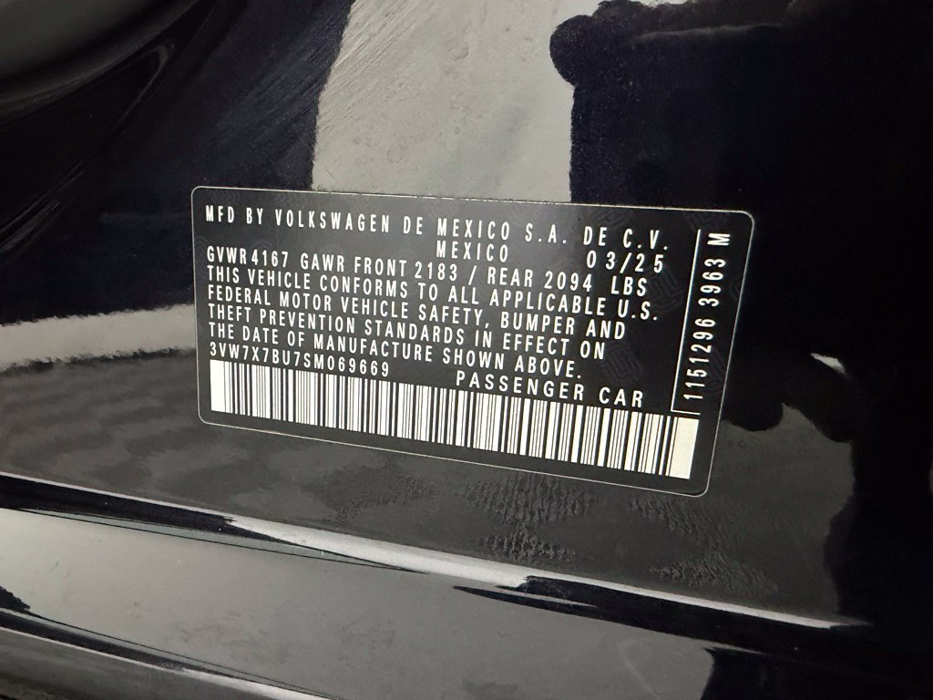 Used 2025 Volkswagen Jetta SE FWD image 22