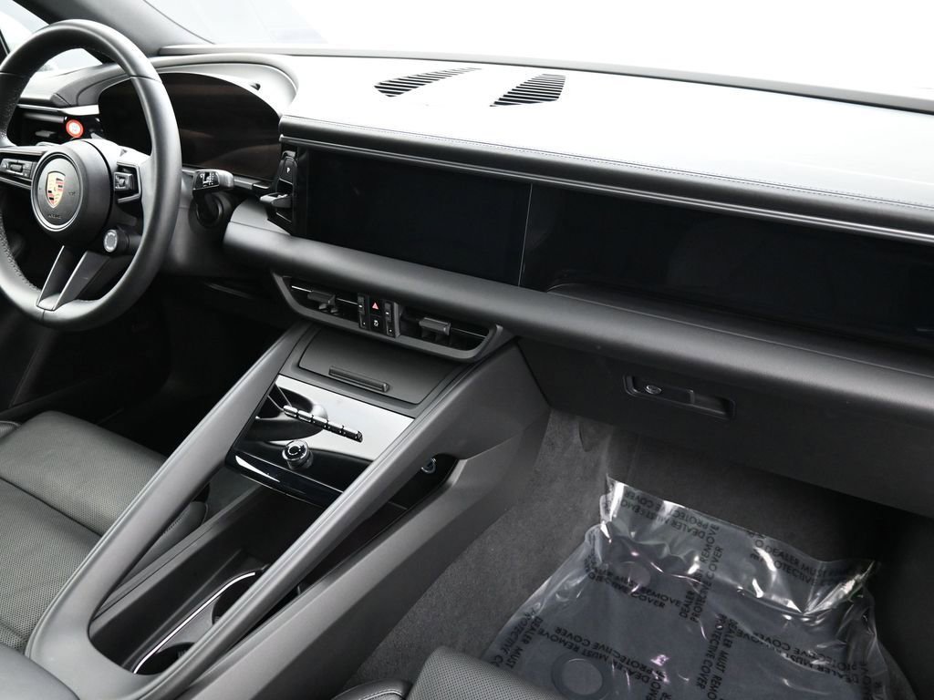 Certified 2024 Porsche Macan 4 Electric image 29