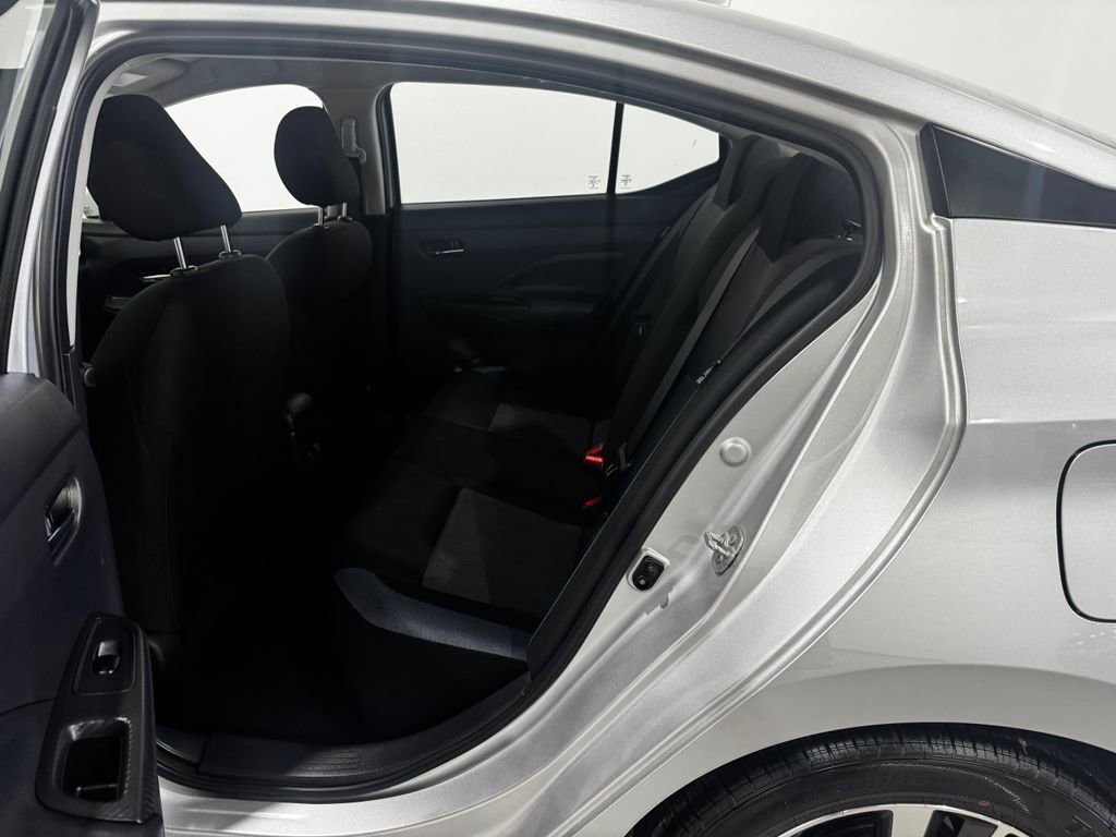 Used 2025 Nissan Versa SV image 19