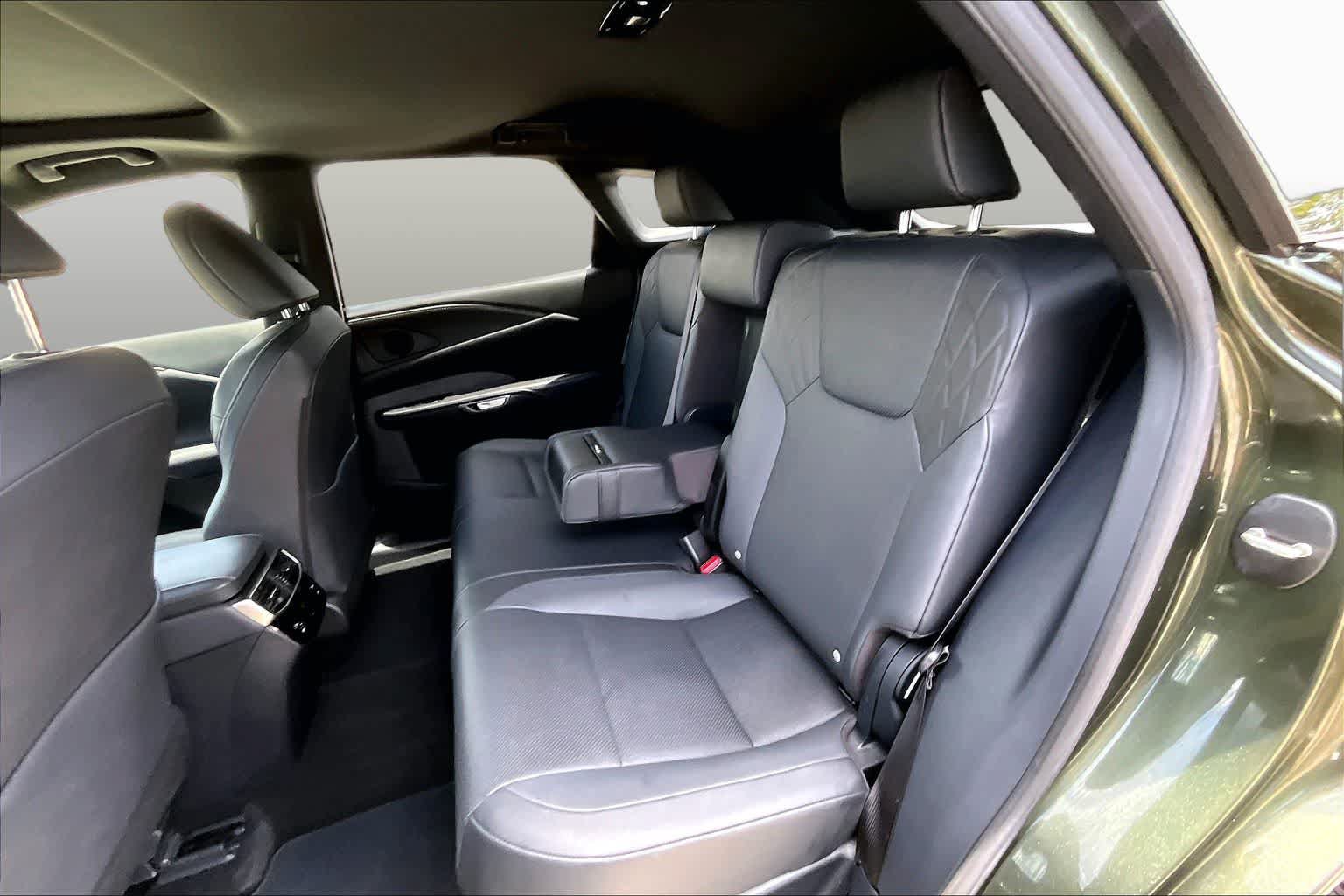 Used 2025 Lexus RX 350 Premium w/ Accessory Package (Z1) FWD image 21