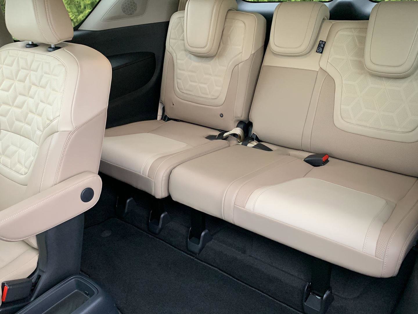 Certified 2025 Nissan Armada Platinum w/ Convenience Package image 19