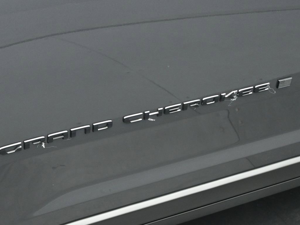 New 2025 Jeep Grand Cherokee L Altitude image 13