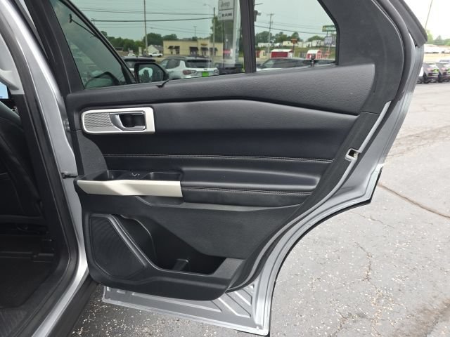 Used 2021 Ford Explorer Limited w/ Equipment Group 301A AWD/4WD image 44