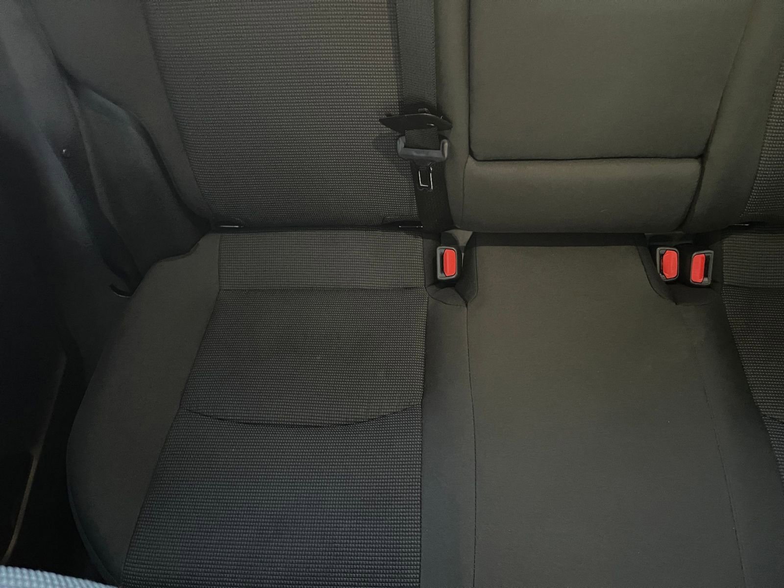 Used 2025 Toyota RAV4 LE image 37