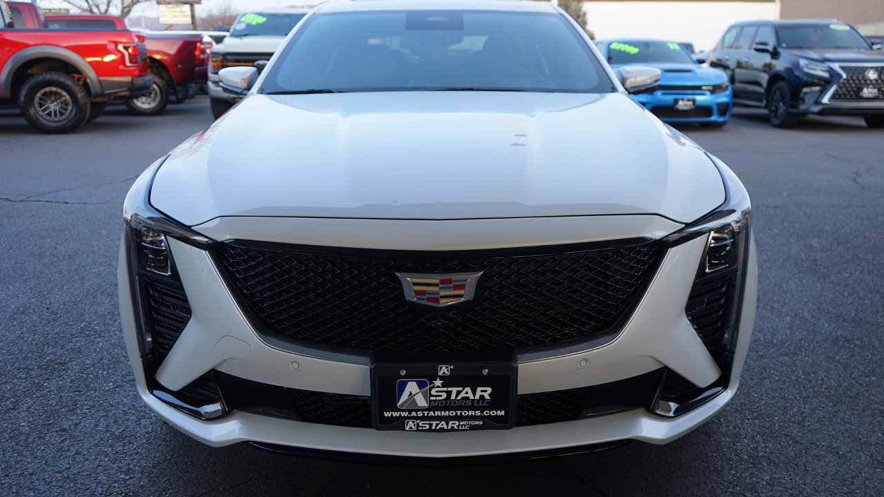 Used 2025 Cadillac CT5 Sport image 10