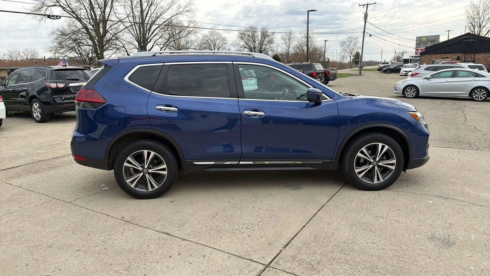 Used 2018 Nissan Rogue SL image 6