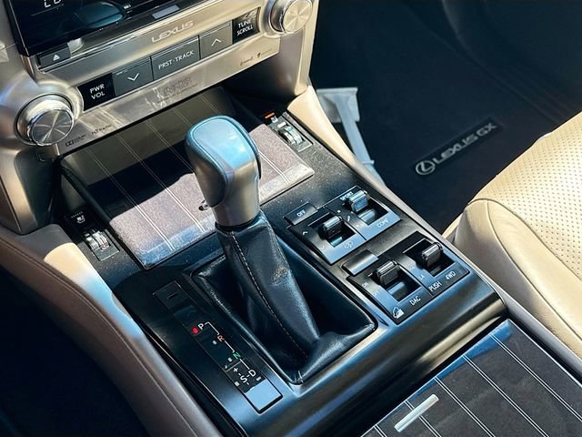 Used 2020 Lexus GX 460 Luxury image 18