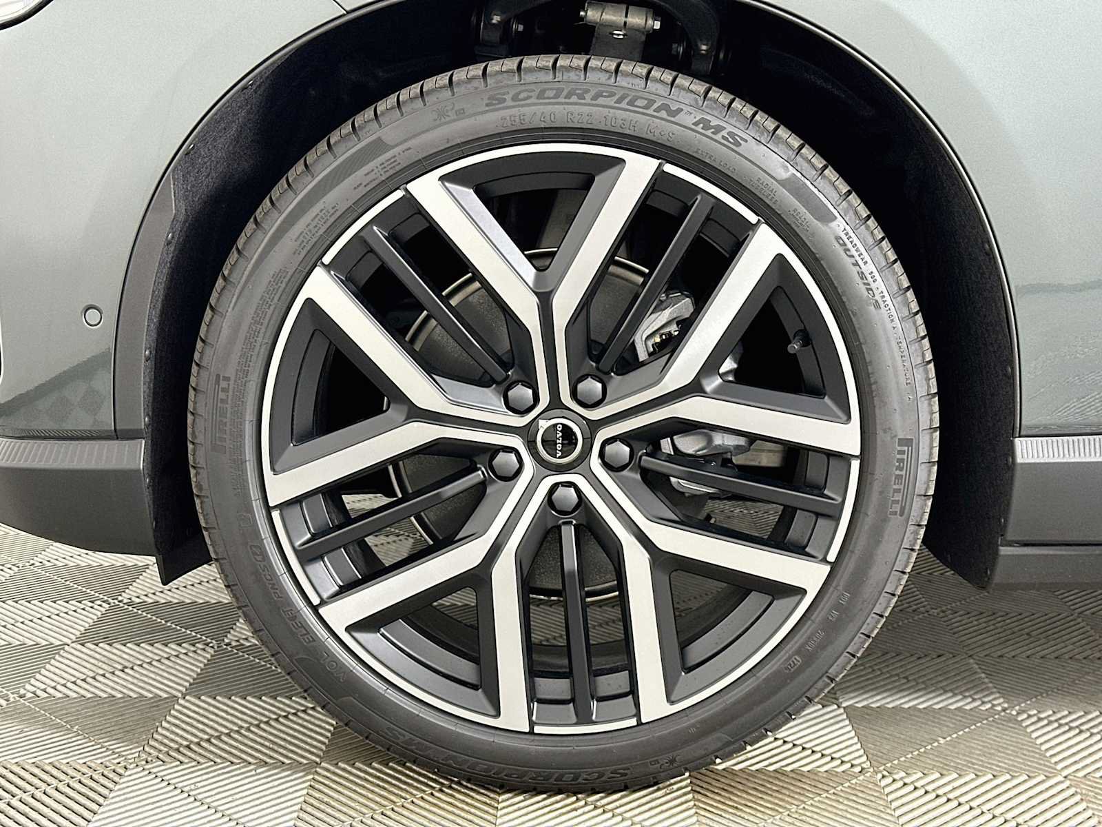 New 2027 Volvo EX60 Ultra AWD/4WD image 29