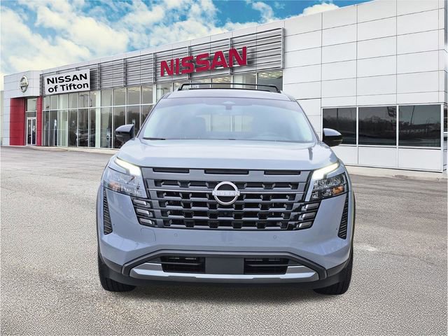 New 2026 Nissan Pathfinder Platinum image 2