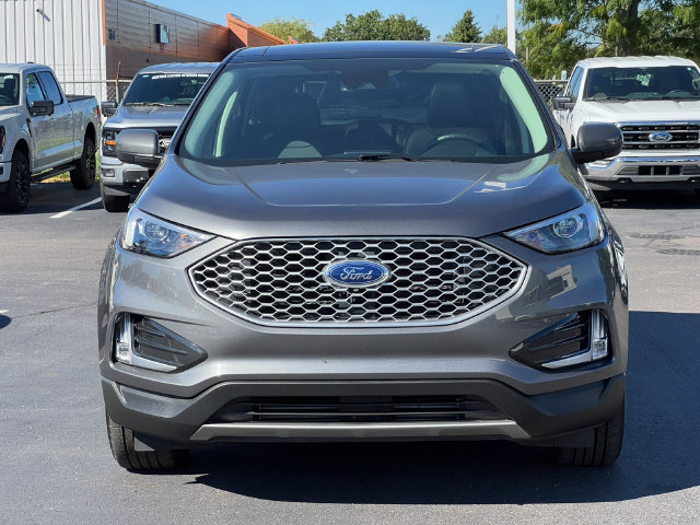 Certified 2024 Ford Edge SEL w/ Convenience Package AWD/4WD image 45