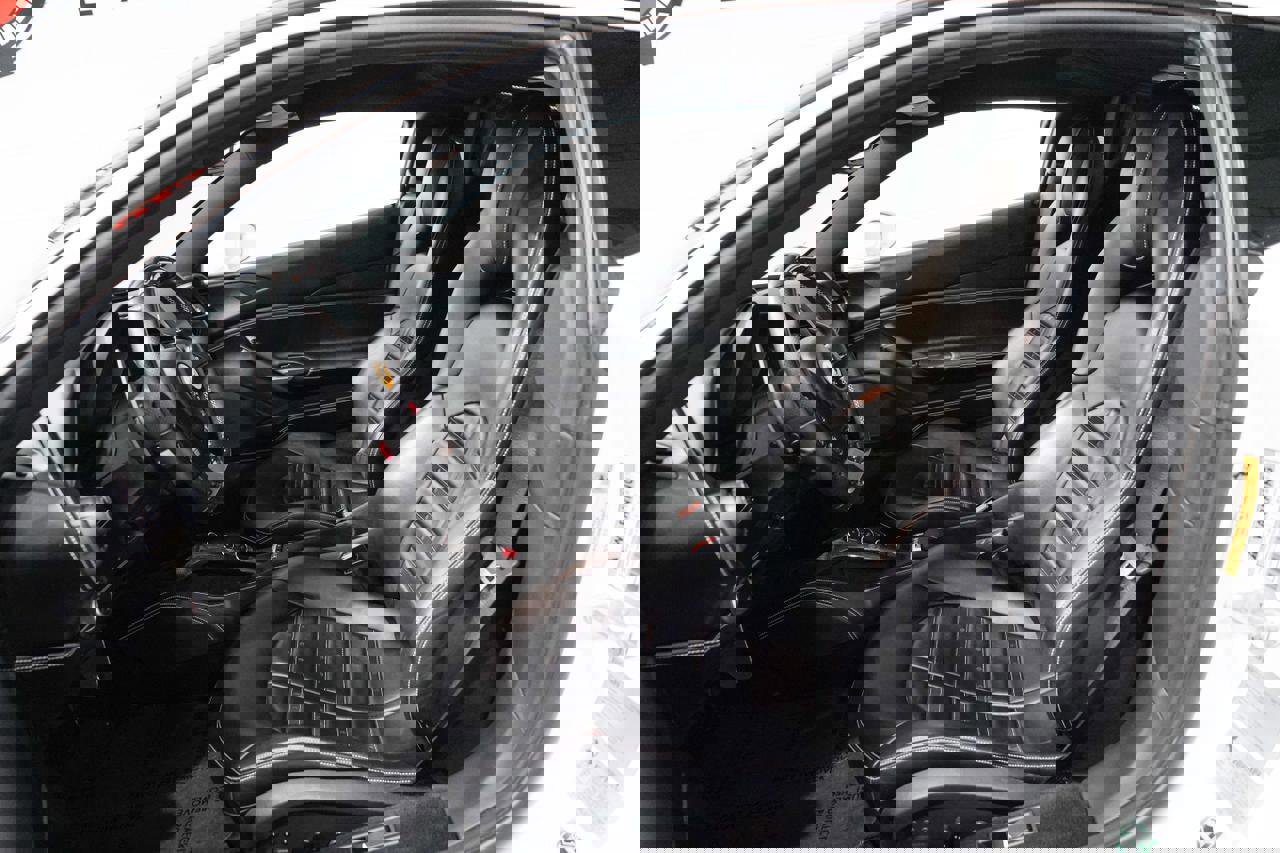 Used 2016 Ferrari 488 GTB image 8