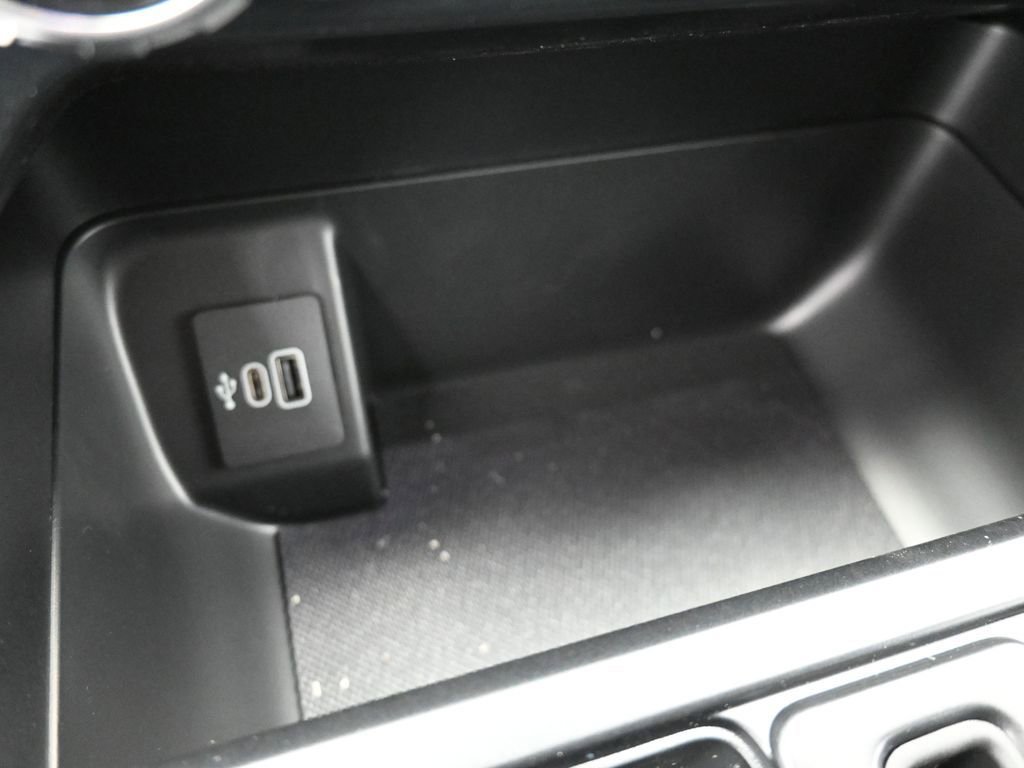 New 2026 Ford F150 XLT w/ Equipment Group 302A MID image 31