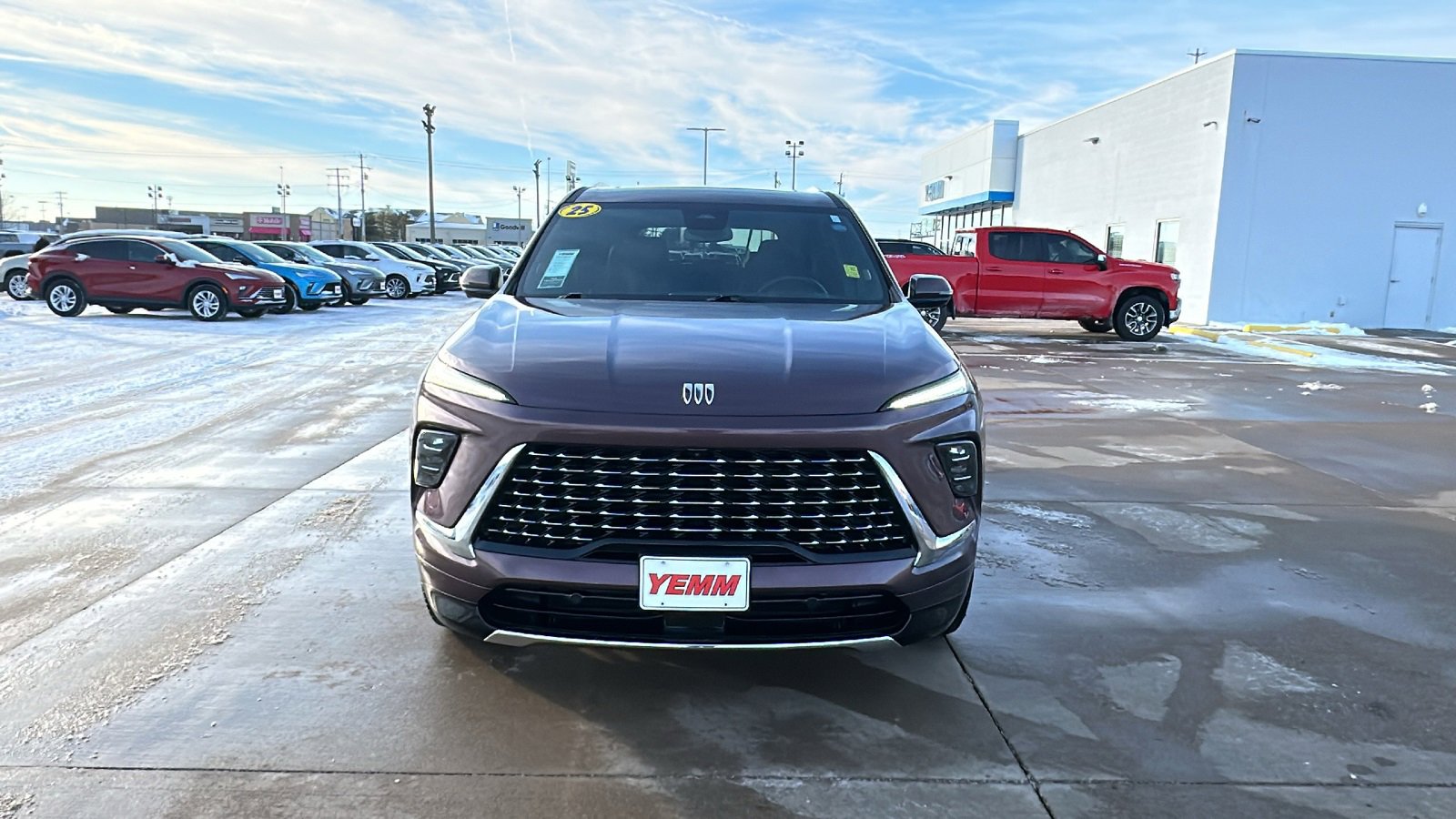 Used 2025 Buick Enclave Avenir w/ Trailering Package, 5000 lbs. image 4