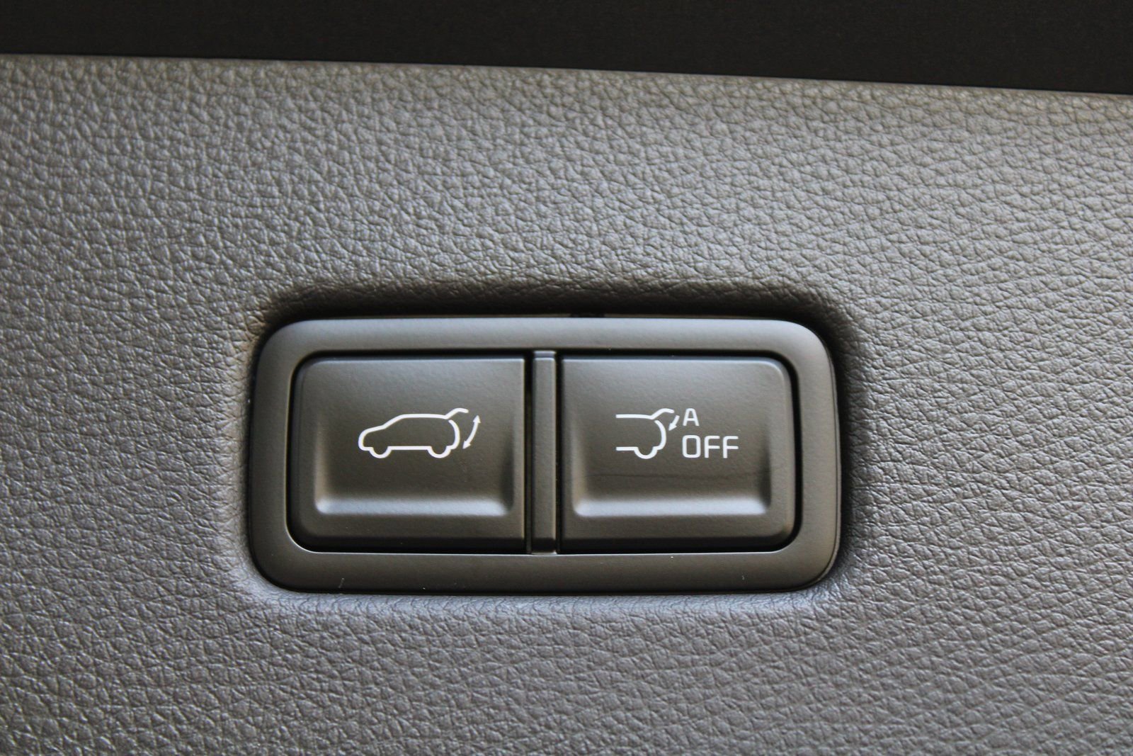 New 2026 Kia Carnival EX image 14