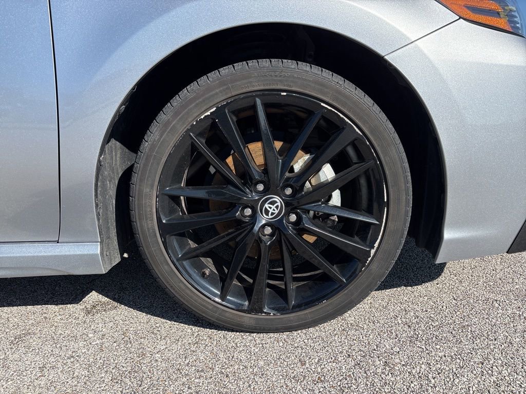 Used 2023 Toyota Camry XSE image 11