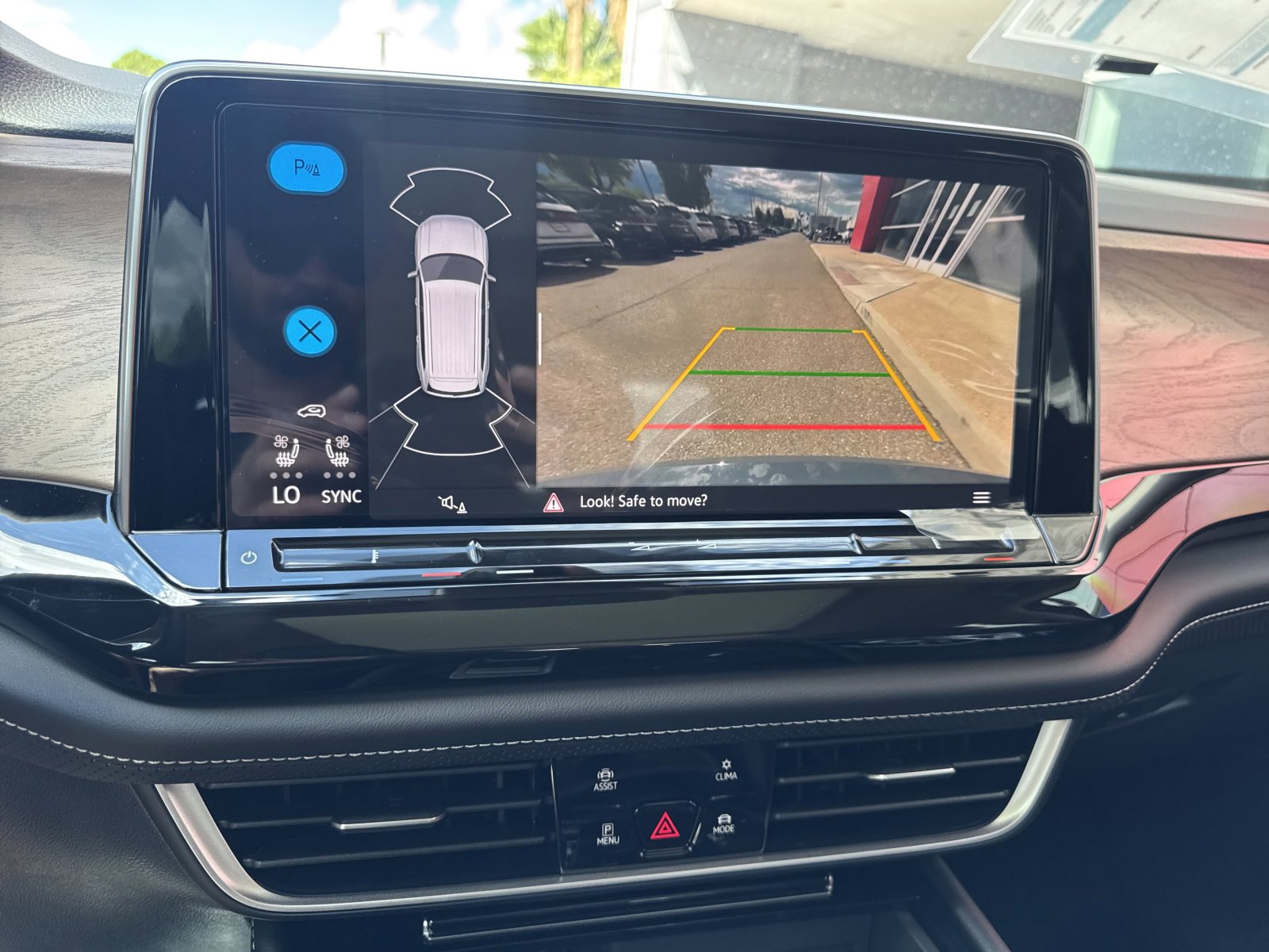 New 2026 Volkswagen Atlas SE image 25