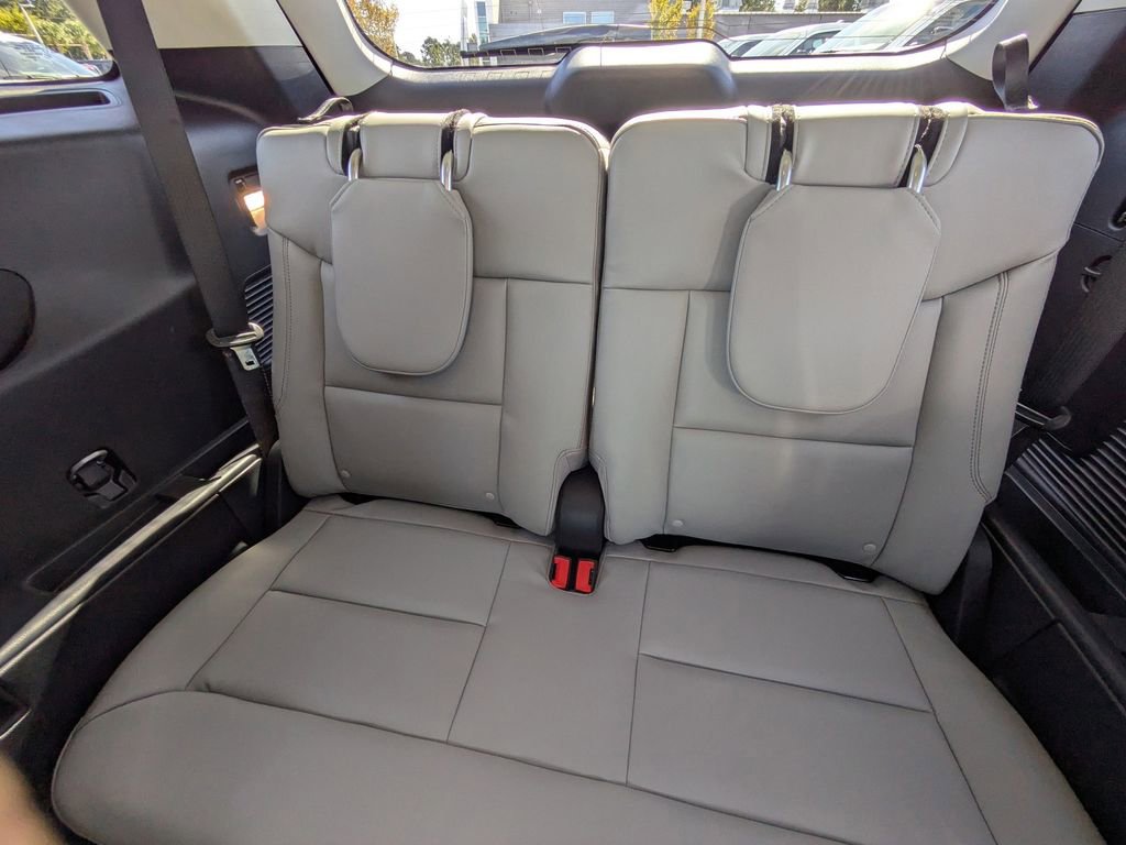 New 2026 Ford Explorer Active image 17