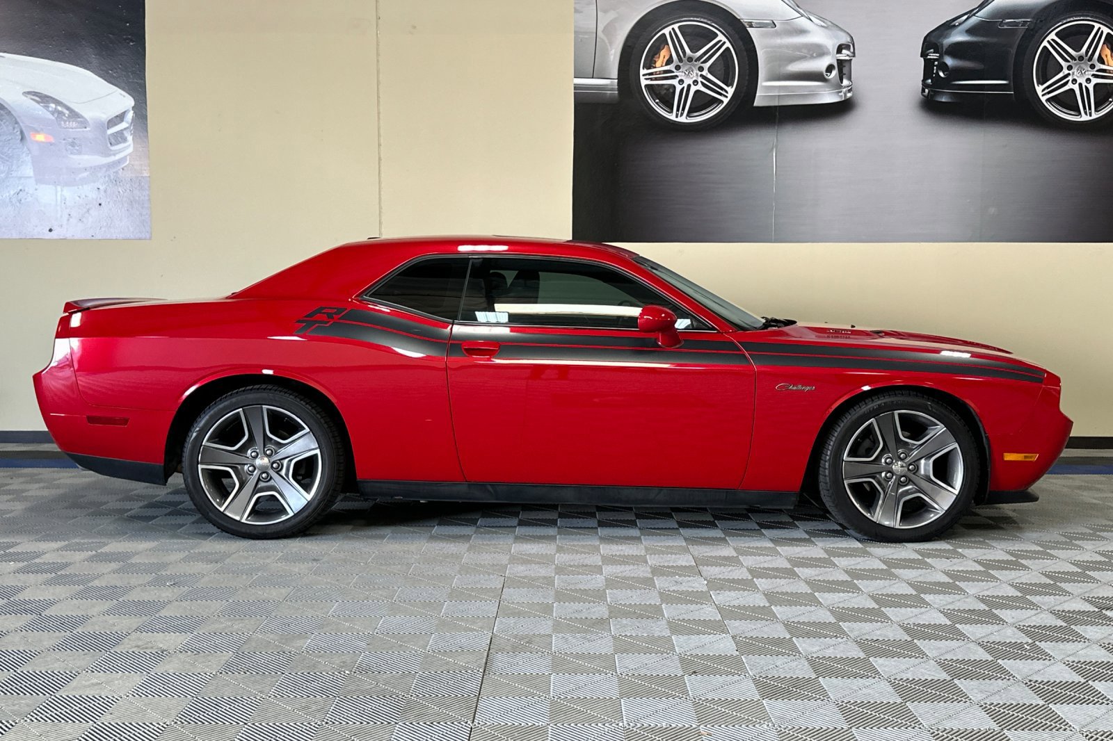 Used 2012 Dodge Challenger R/T image 3