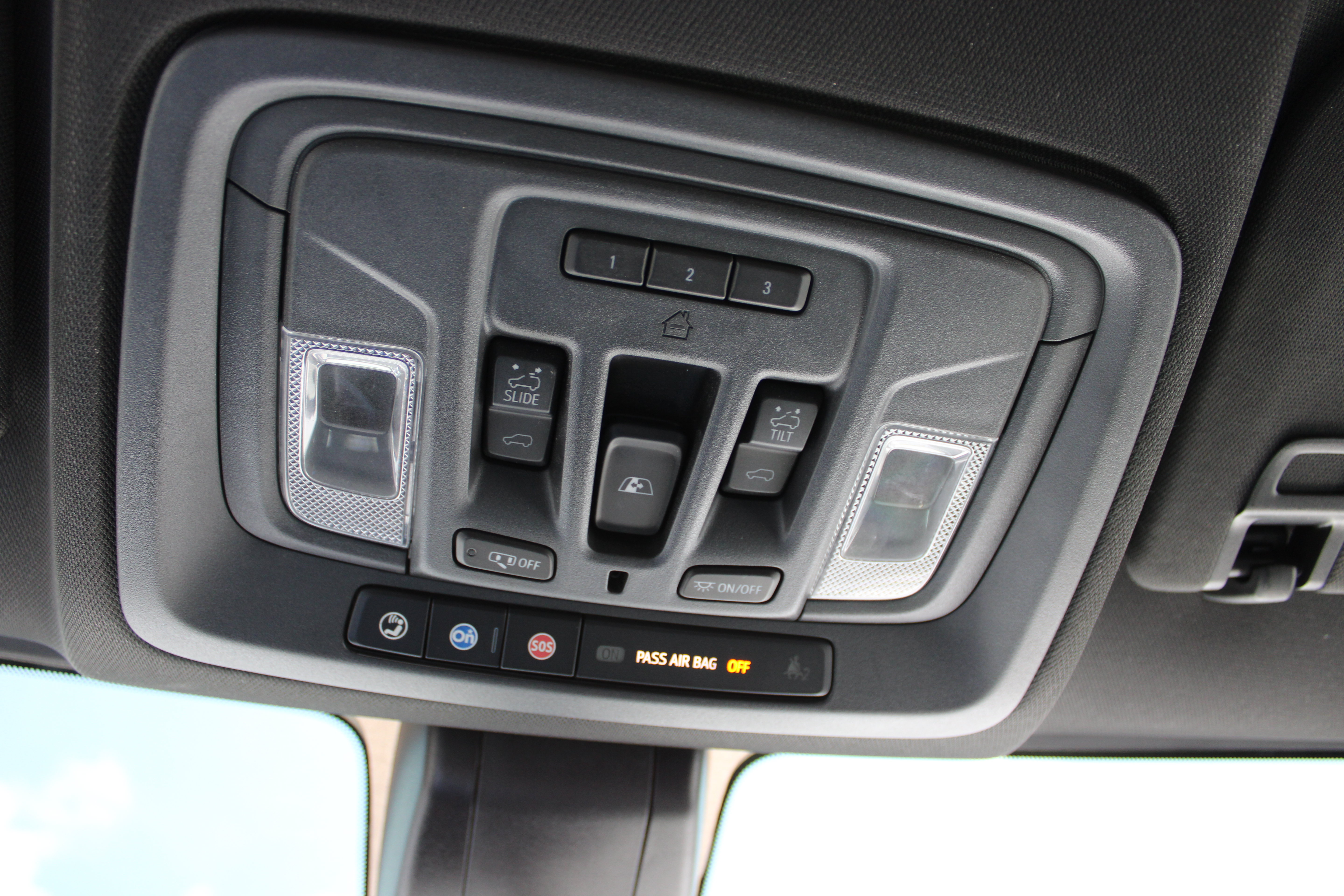 Used 2021 Chevrolet Silverado 3500 High Country AWD/4WD image 27