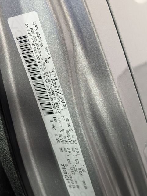 Used 2018 Jeep Wrangler Unlimited Sahara image 31