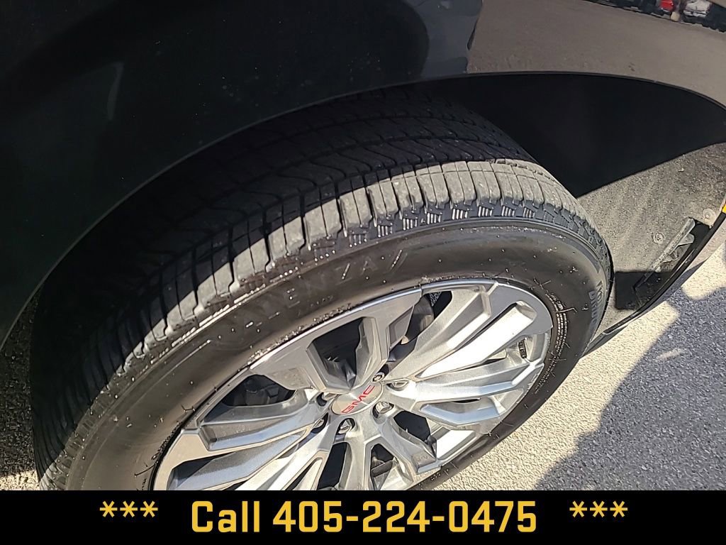 Used 2021 GMC Yukon XL Denali w/ Denali Premium Package image 25