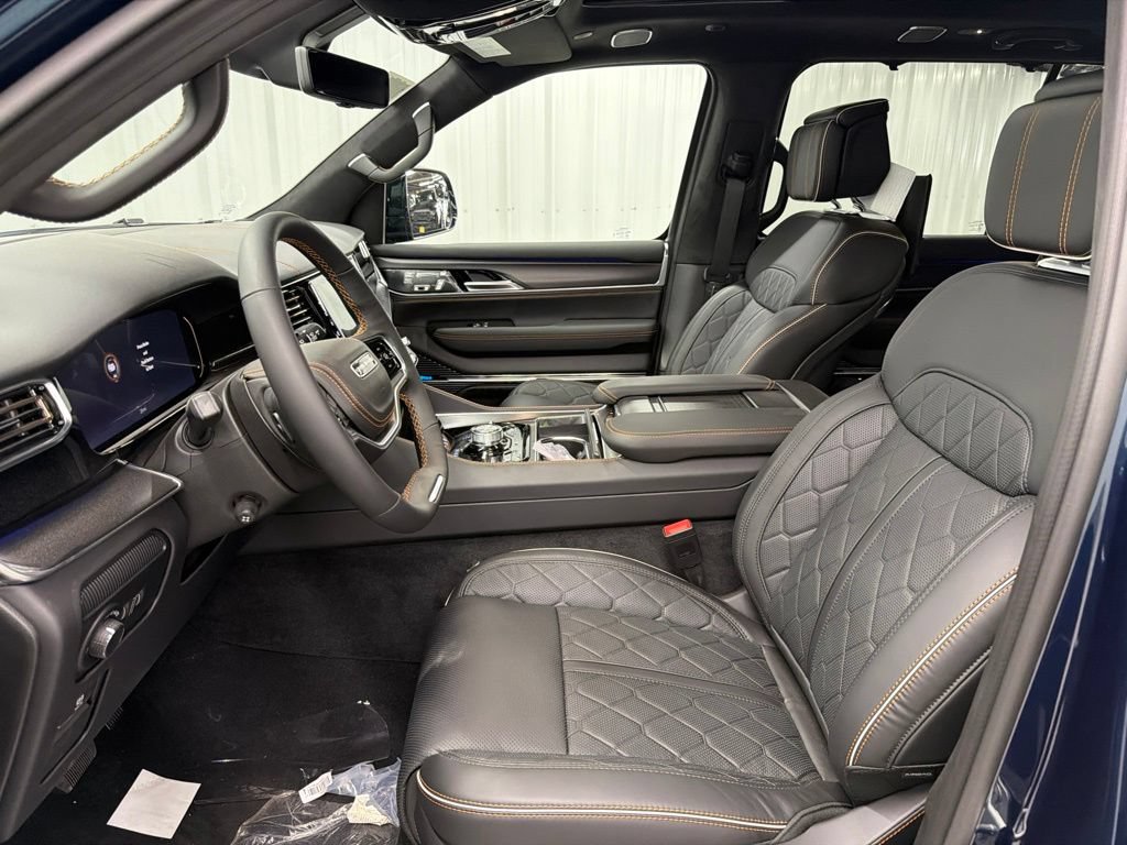 New 2026 Jeep Grand Wagoneer L Summit AWD/4WD image 21