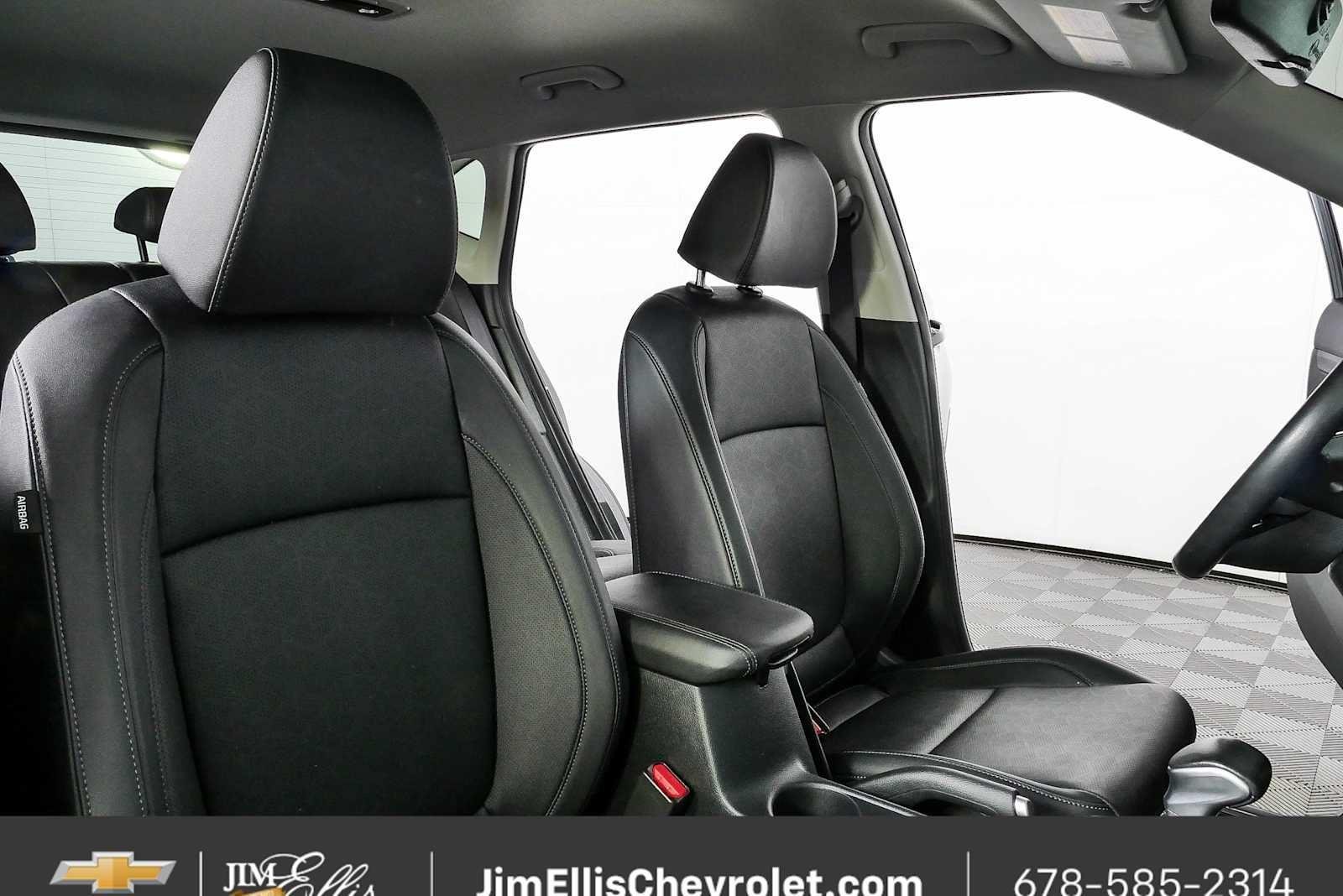 Used 2025 Kia Seltos EX FWD image 21