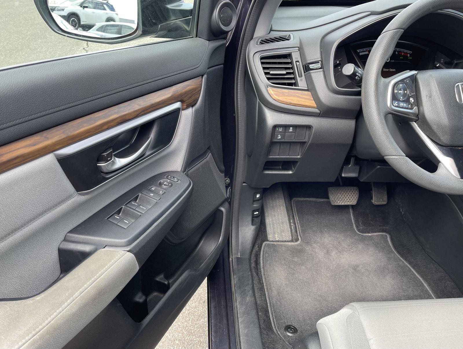 Used 2018 Honda CR-V EX image 2