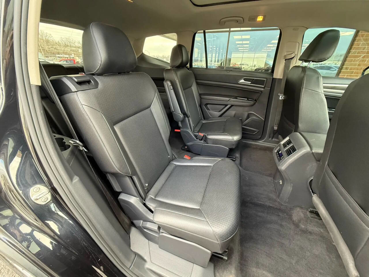Used 2018 Volkswagen Atlas SEL AWD/4WD image 21