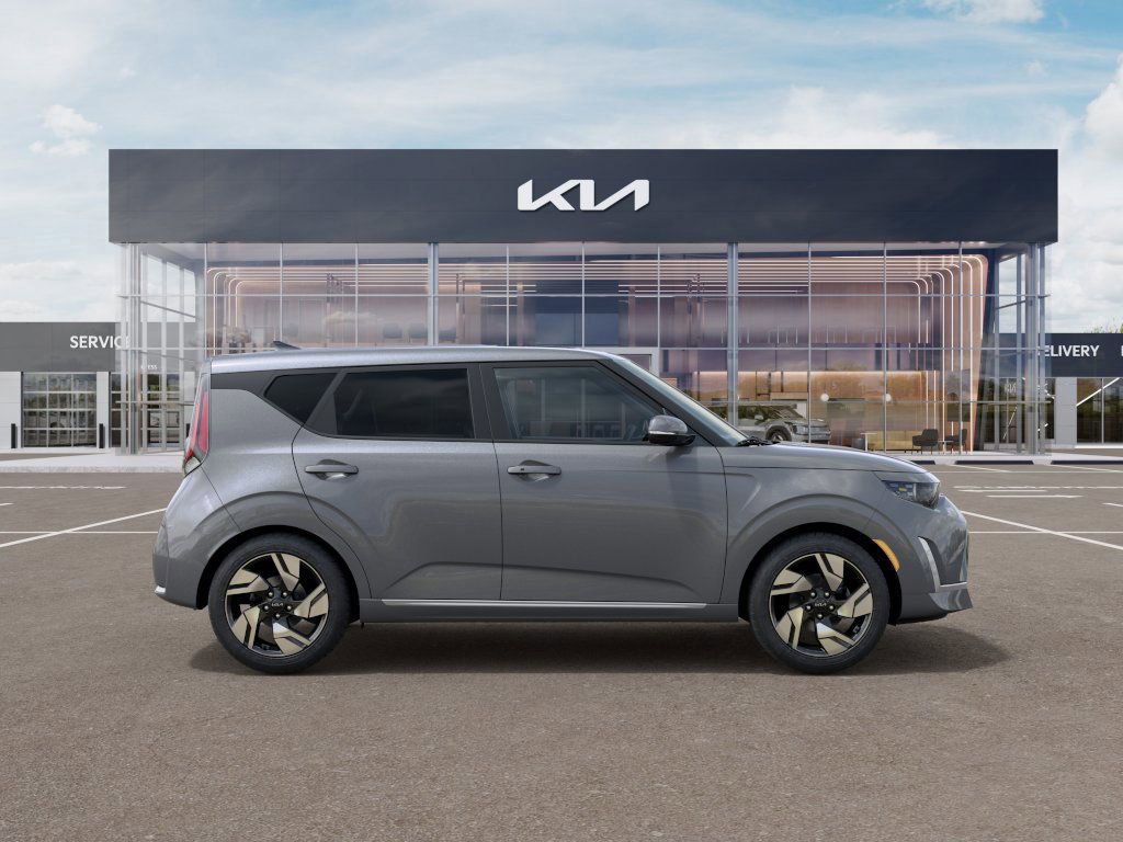 Certified 2025 Kia Soul GT-Line image 7