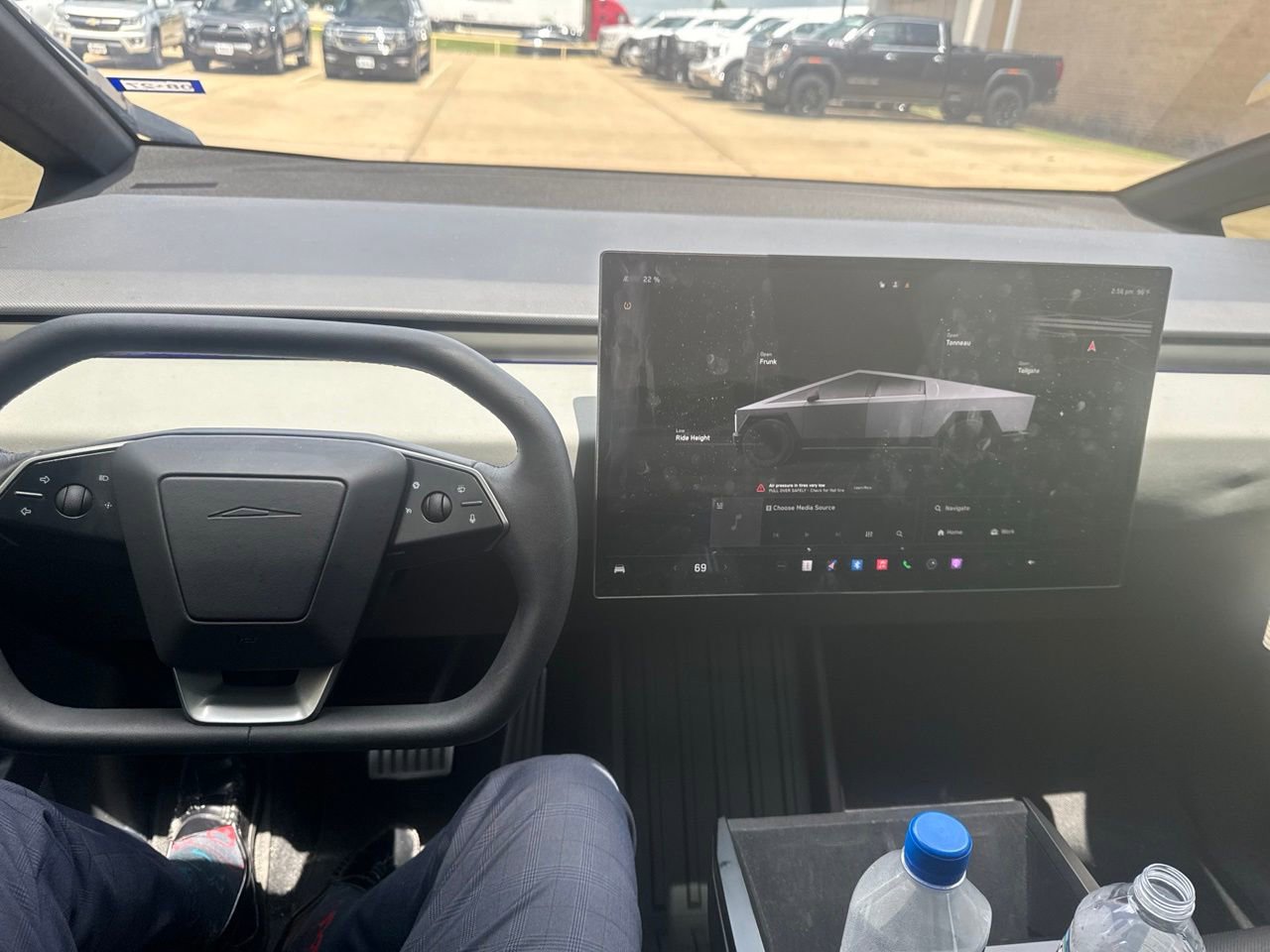 Used 2025 Tesla Cybertruck AWD Crew Cab image 18