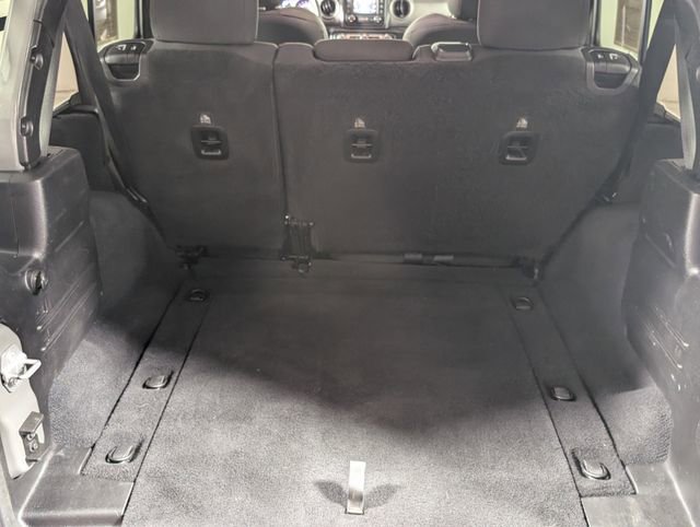 Used 2019 Jeep Wrangler Unlimited Sport image 8