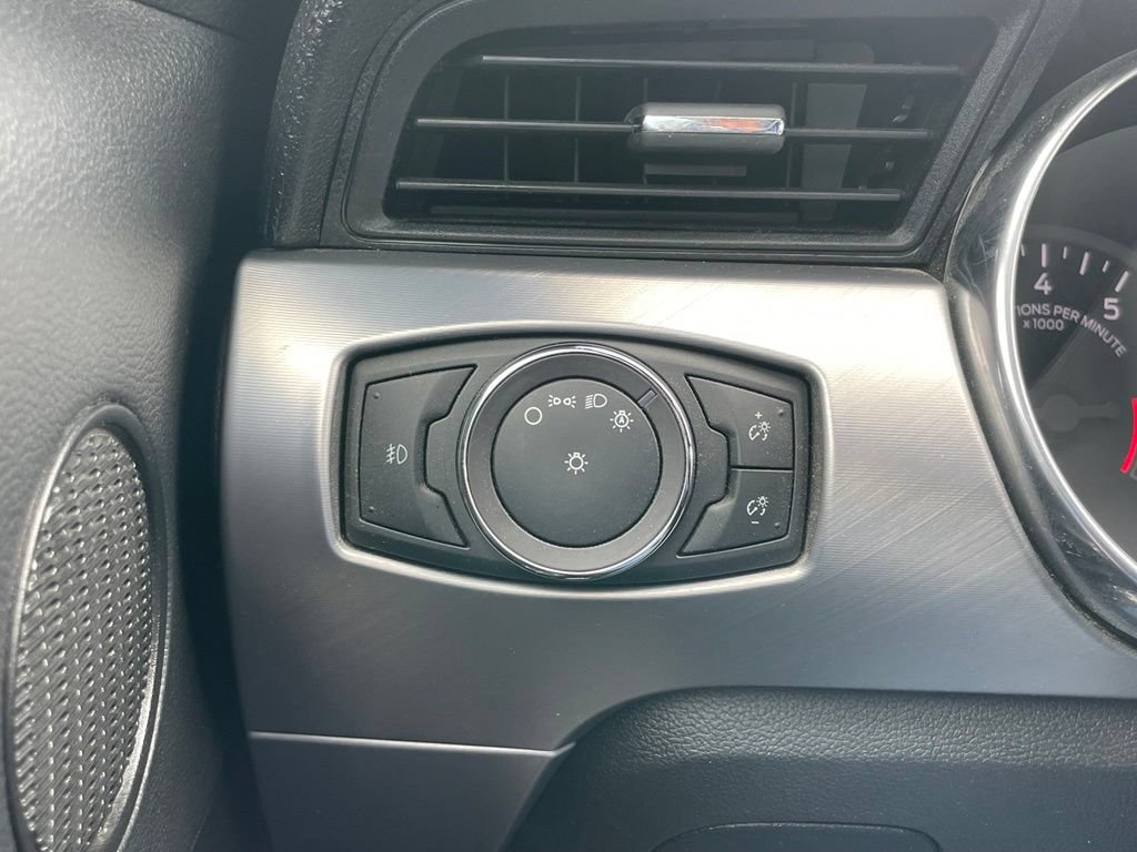 Used 2018 Ford Mustang Premium RWD image 47
