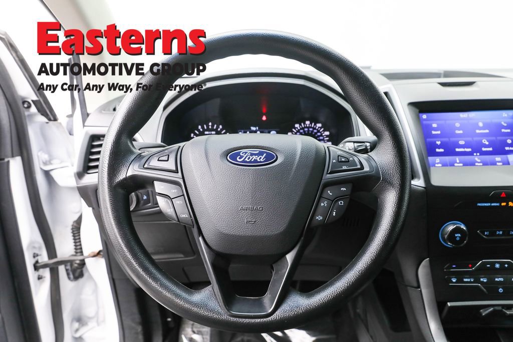 Used 2020 Ford Edge SE image 10