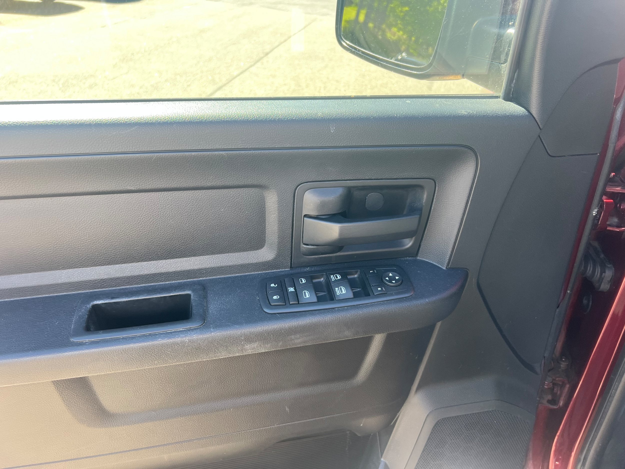 Used 2016 RAM 1500 Express AWD/4WD image 11