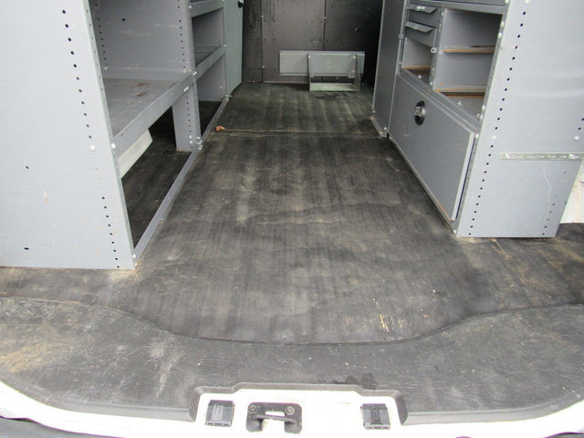 Used 2014 Chevrolet Express 1500 RWD image 25