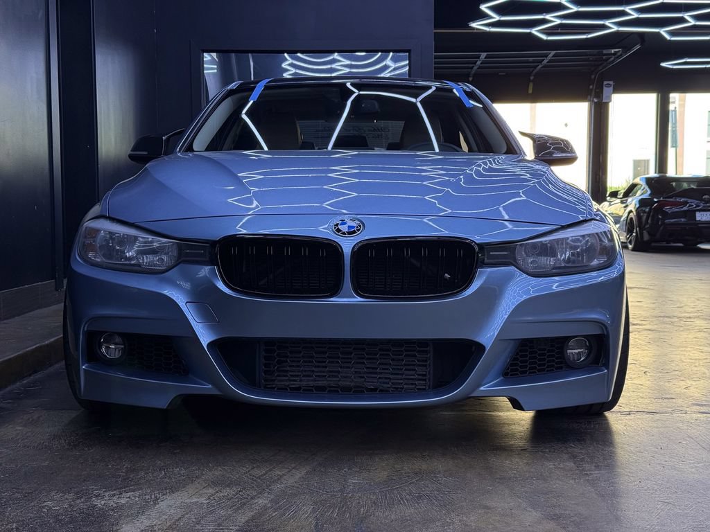 Used 2015 BMW 328i xDrive Sedan AWD/4WD image 2