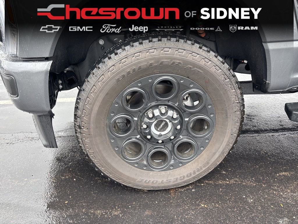 Used 2025 Ford F350 Lariat w/ Black Appearance Package AWD/4WD image 9