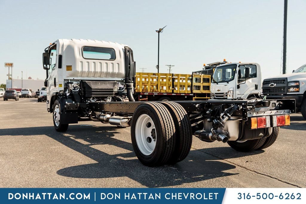 New 2025 Chevrolet Low Cab Forward RWD image 31