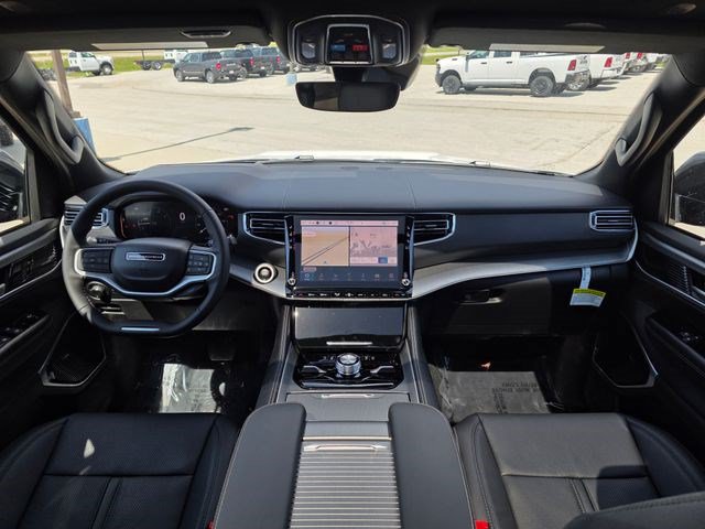 New 2026 Jeep Grand Wagoneer Limited AWD/4WD image 25