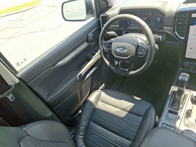 New 2025 Ford Ranger Lariat w/ Black Appearance Package AWD/4WD image 9
