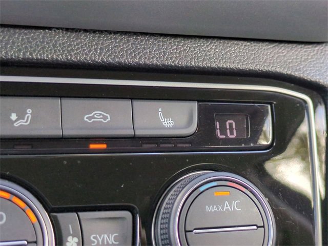 Used 2022 Volkswagen Atlas SE image 23