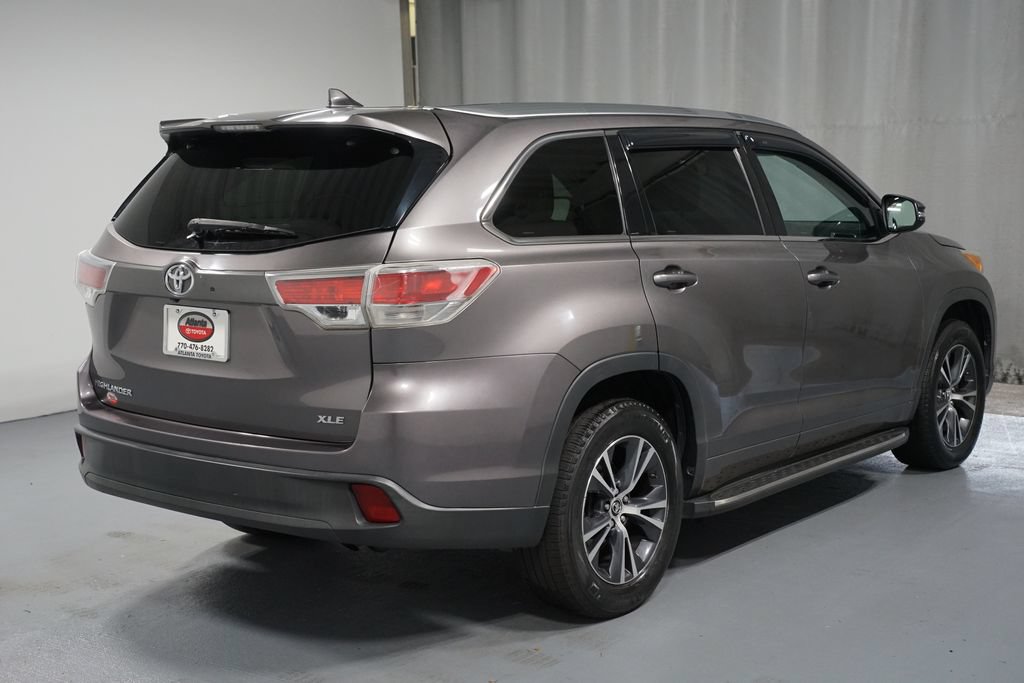 Used 2016 Toyota Highlander XLE FWD image 8